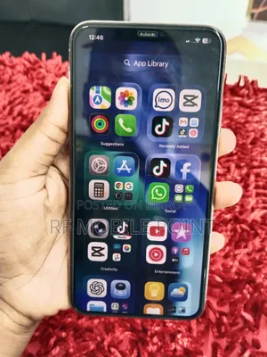 Apple iPhone 11 Pro Max 64 GB Gold