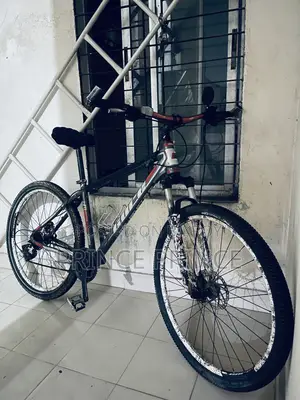 হেভী হেলমেট সহ কোর প্রজেক্ট ২৯ সাইজ সাইকেল