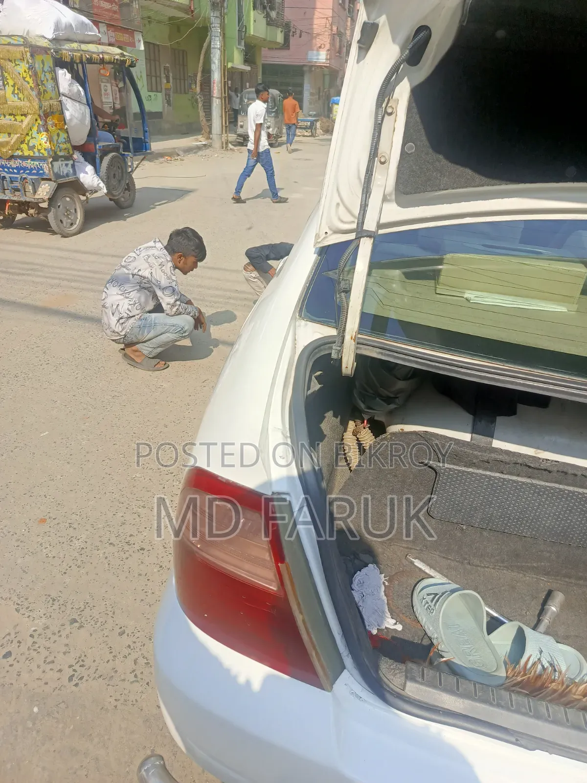 টয়োটা করোল্লা ২০০৪ হোয়াইট