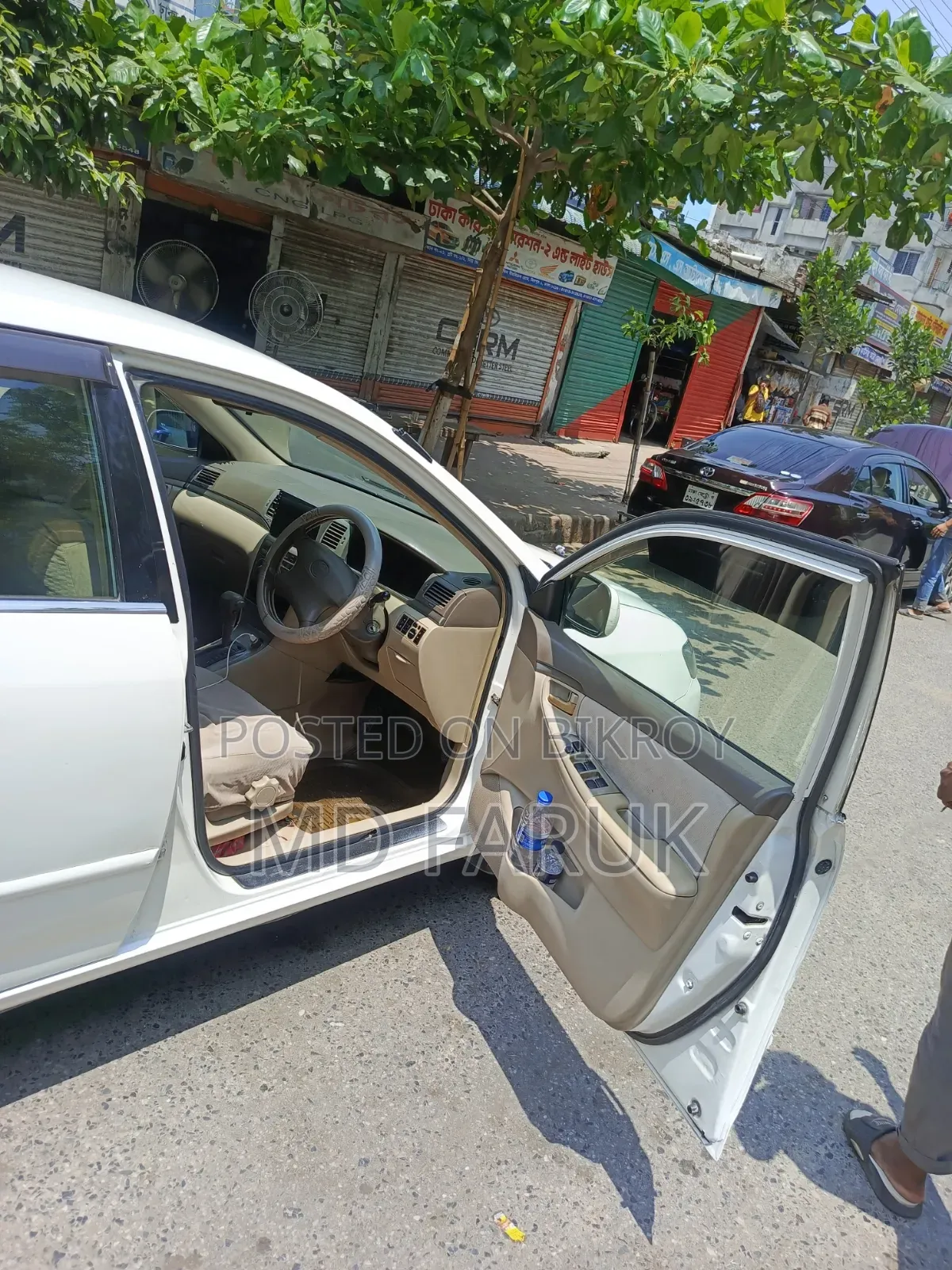টয়োটা করোল্লা ২০০৪ হোয়াইট
