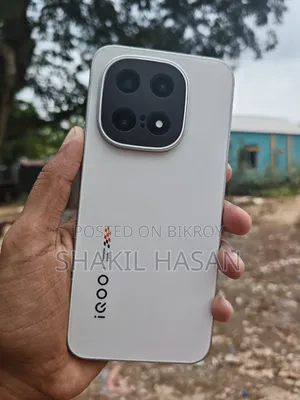iQOO 15 256 GB White