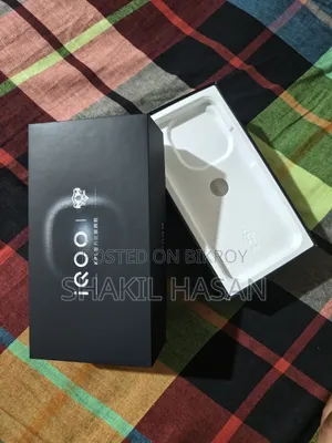 iQOO 15 256 GB White