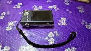 Samsung Compact Digital Camera for Sale!