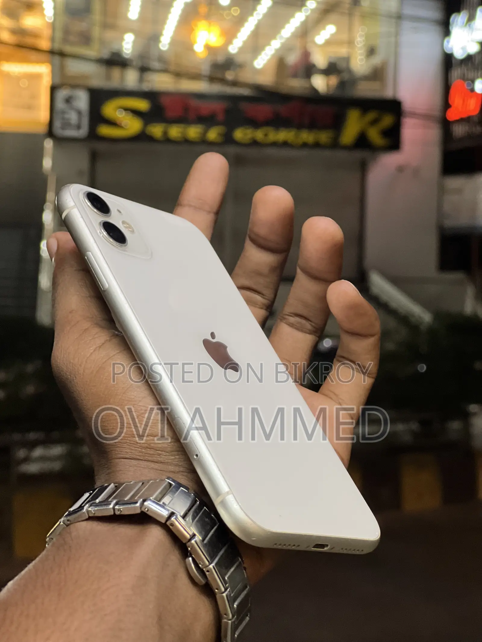 অ্যাপল আইফোন ১১ ১২৮ জিবি হোয়াইট