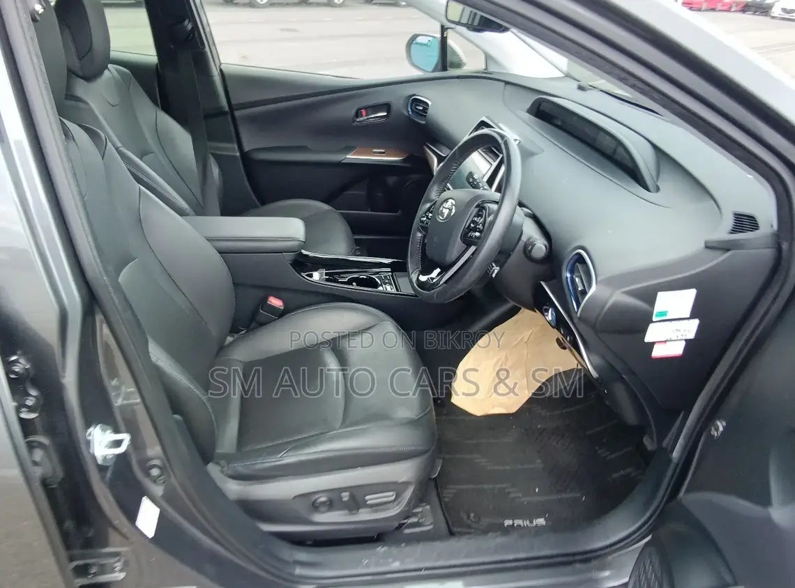 Toyota Prius 2021 Gray