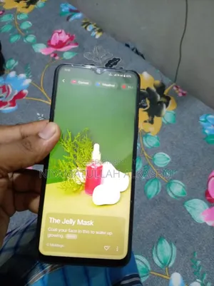 Vivo Y18 128 GB Bronze