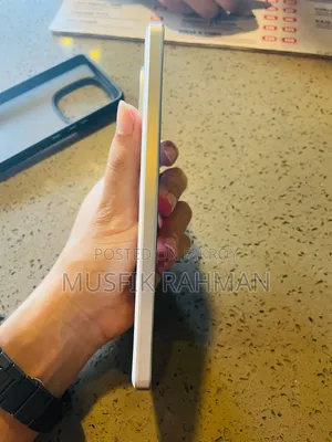 আইকিউওও জেড১০ ২৫৬ জিবি সাদা