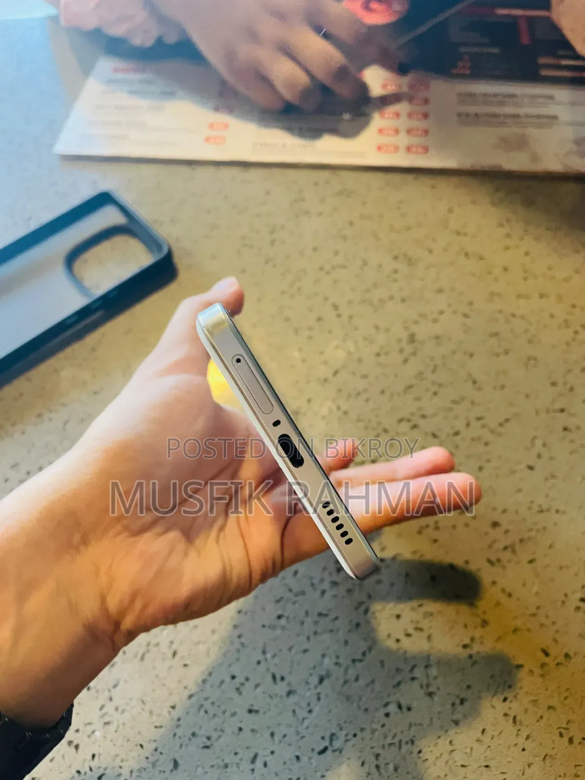 আইকিউওও জেড১০ ২৫৬ জিবি সাদা