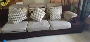 সোফা সেট বিক্রয় করা হবে