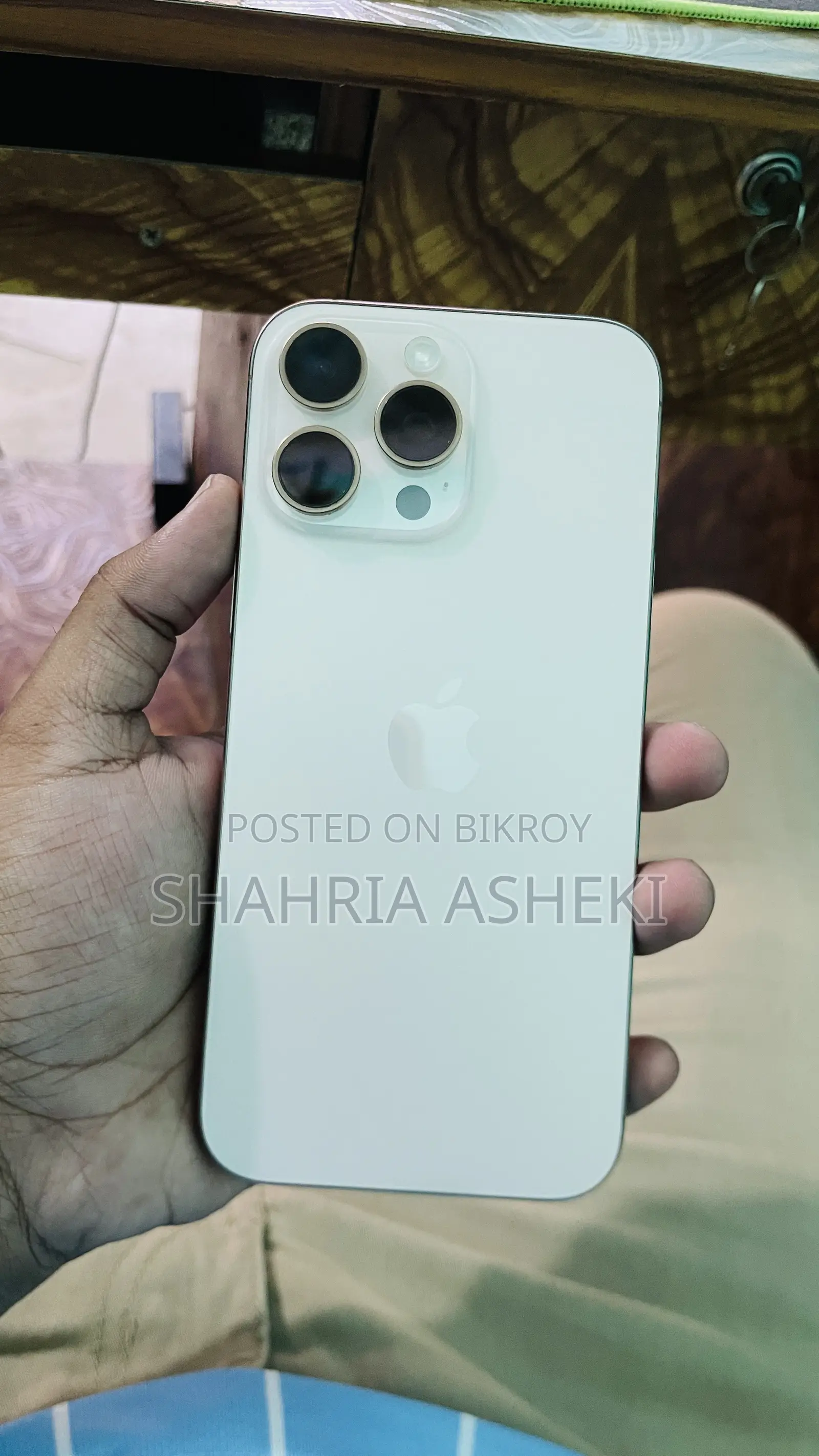 Apple iPhone 16 Pro Max 256 GB Gold