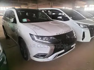Mitsubishi Outlander 2.0 PHEV AWD 2019 Pearl