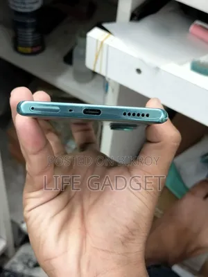 টেকনো পোভা কার্ভ ২৫৬ জিবি সবুজ