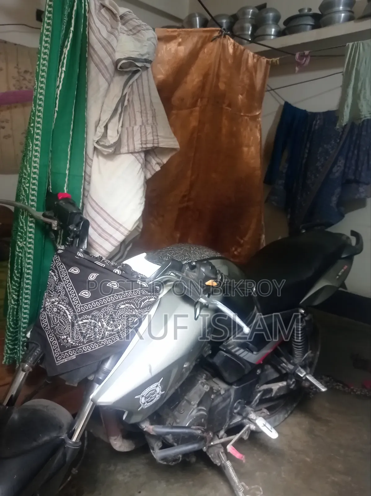 টিভিএস আপাচি আরটিআর ১৬০ টুভি ২০১৭ সিলভার