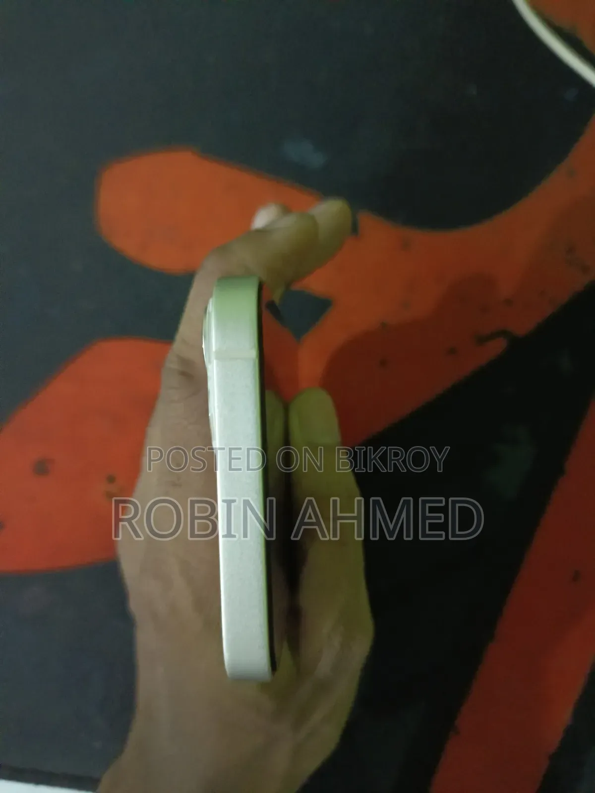 অ্যাপল আইফোন ১৩ ১২৮ জিবি হোয়াইট