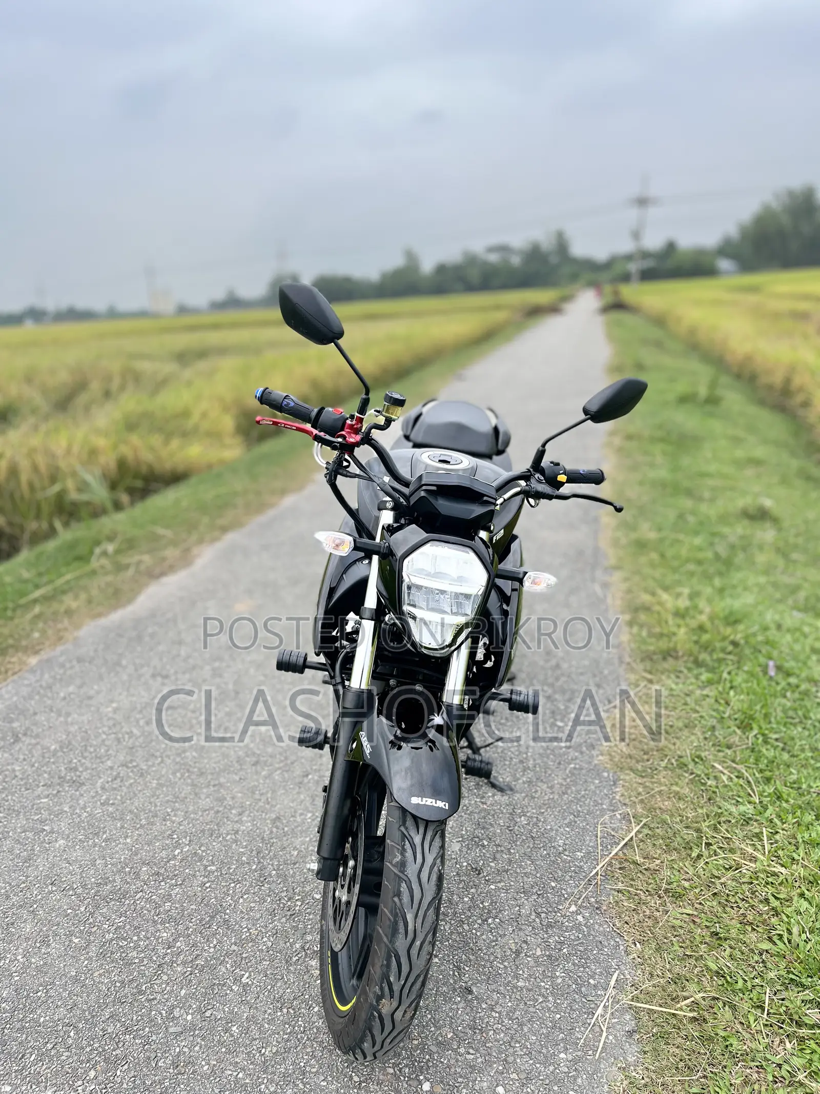 সুজুকি জিক্সার ২০২৫ ব্ল্যাক