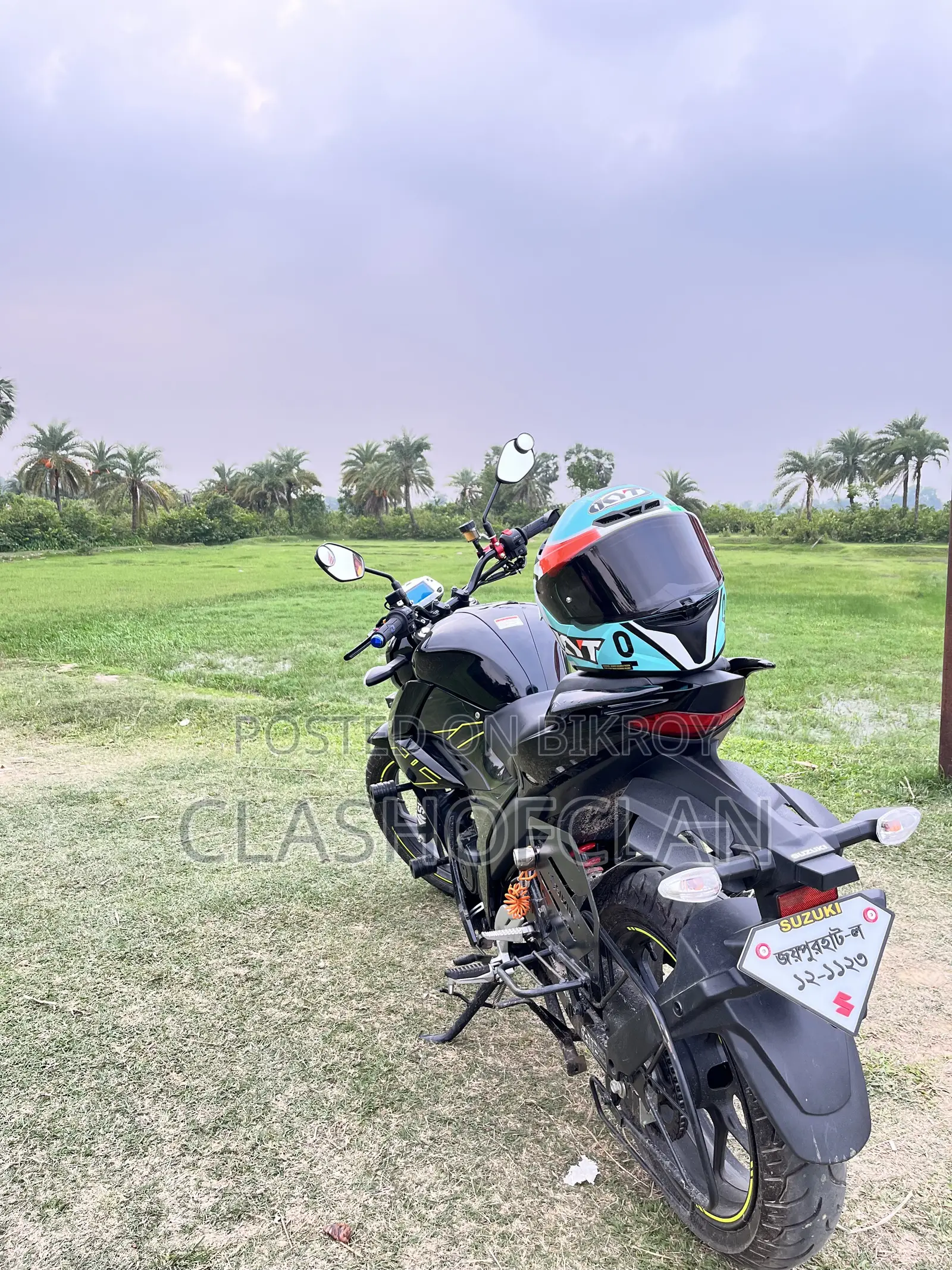 সুজুকি জিক্সার ২০২৫ ব্ল্যাক