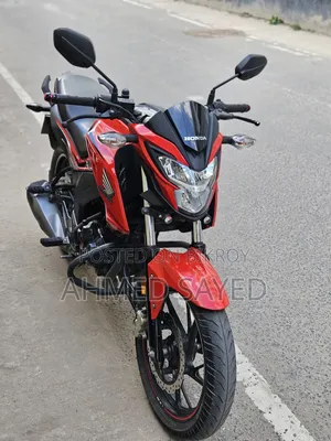 Honda Hornet 2023 Red