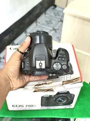 Canon 200D YN 50mm Prime