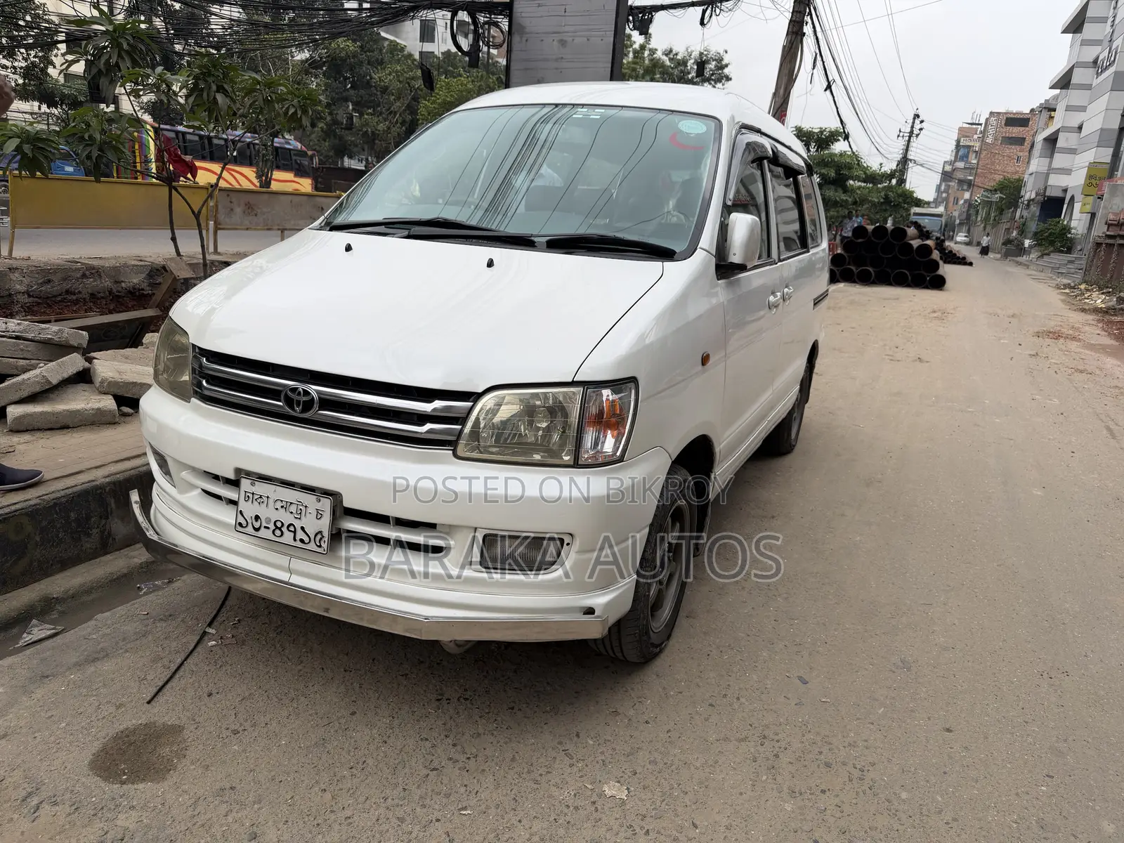 টয়োটা নোয়া ২০০৩ পার্ল