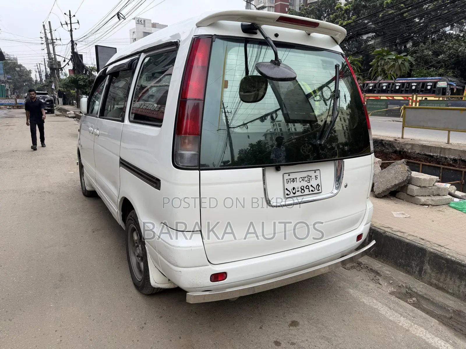 টয়োটা নোয়া ২০০৩ পার্ল