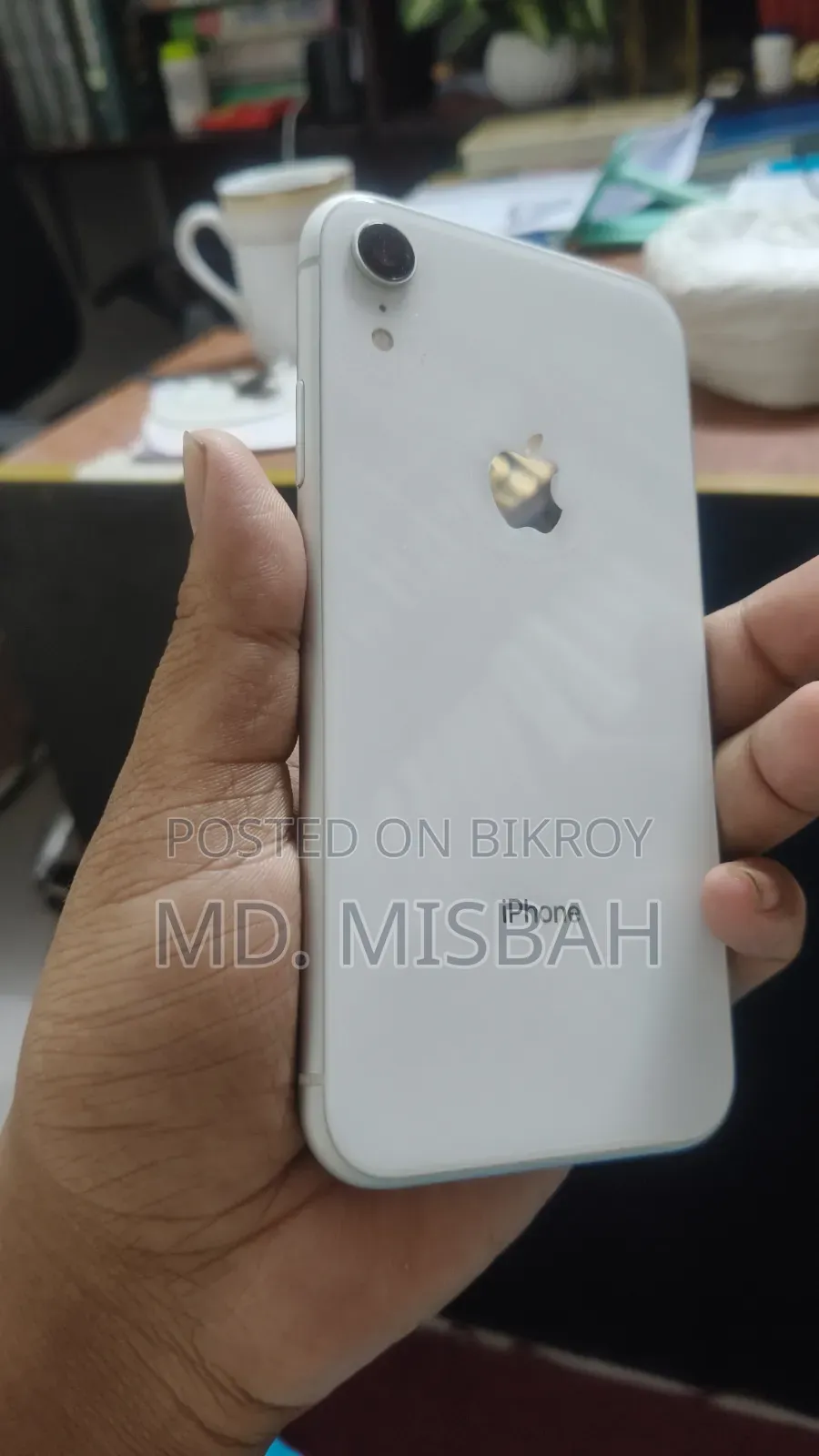 Apple iPhone XR 64 GB White