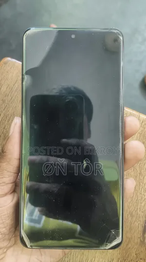 আইকিউওও জেড১০ ২৫৬ জিবি ব্ল্যাক