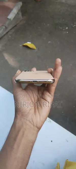 Apple iPhone 11 Pro 64 GB Gold