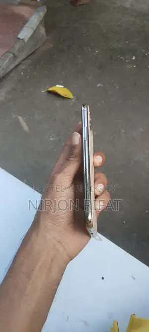 Apple iPhone 11 Pro 64 GB Gold