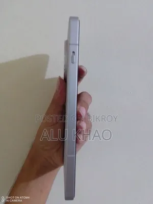 ওয়ানপ্লাস ২৫৬ জিবি সাদা