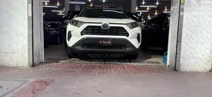Toyota RAV4 XLE Premium AWD 2020 White