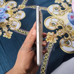 ওয়ানপ্লাস নর্ড সিই৫ ২৫৬ জিবি সাদা