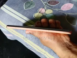 মোটোরোলা এজ ৫০ ২৫৬ জিবি গোলাপি