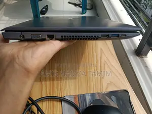 ল্যাপটপ ৮ জিবি ইন্টেল কোর আই৭ এইচডিডি ১ টিবি
