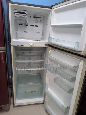 Samsung Chocolate Color No Frost Fridge 280 Ltr.