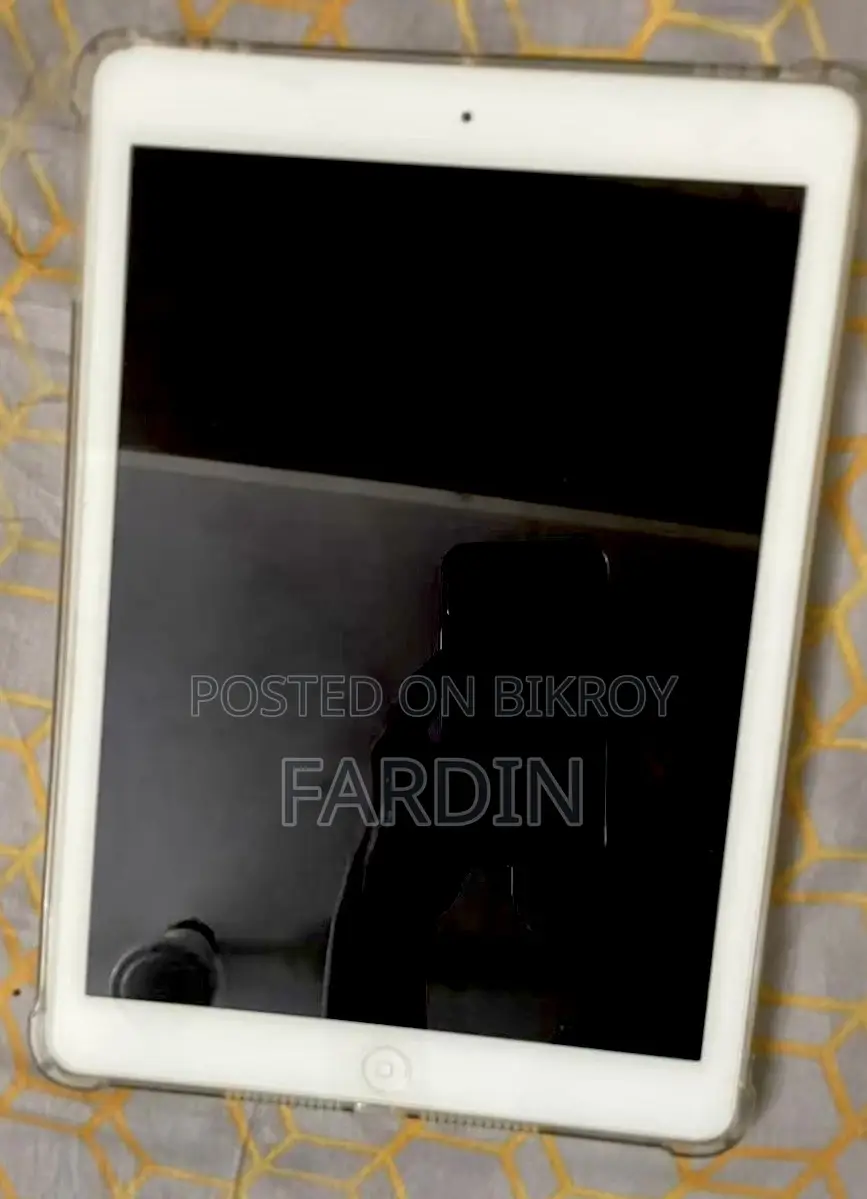 Apple iPad Air 32 GB Gray