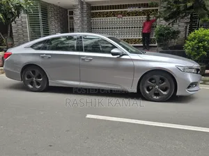 হোন্ডা অ্যাকর্ড ২০২১ সিলভার