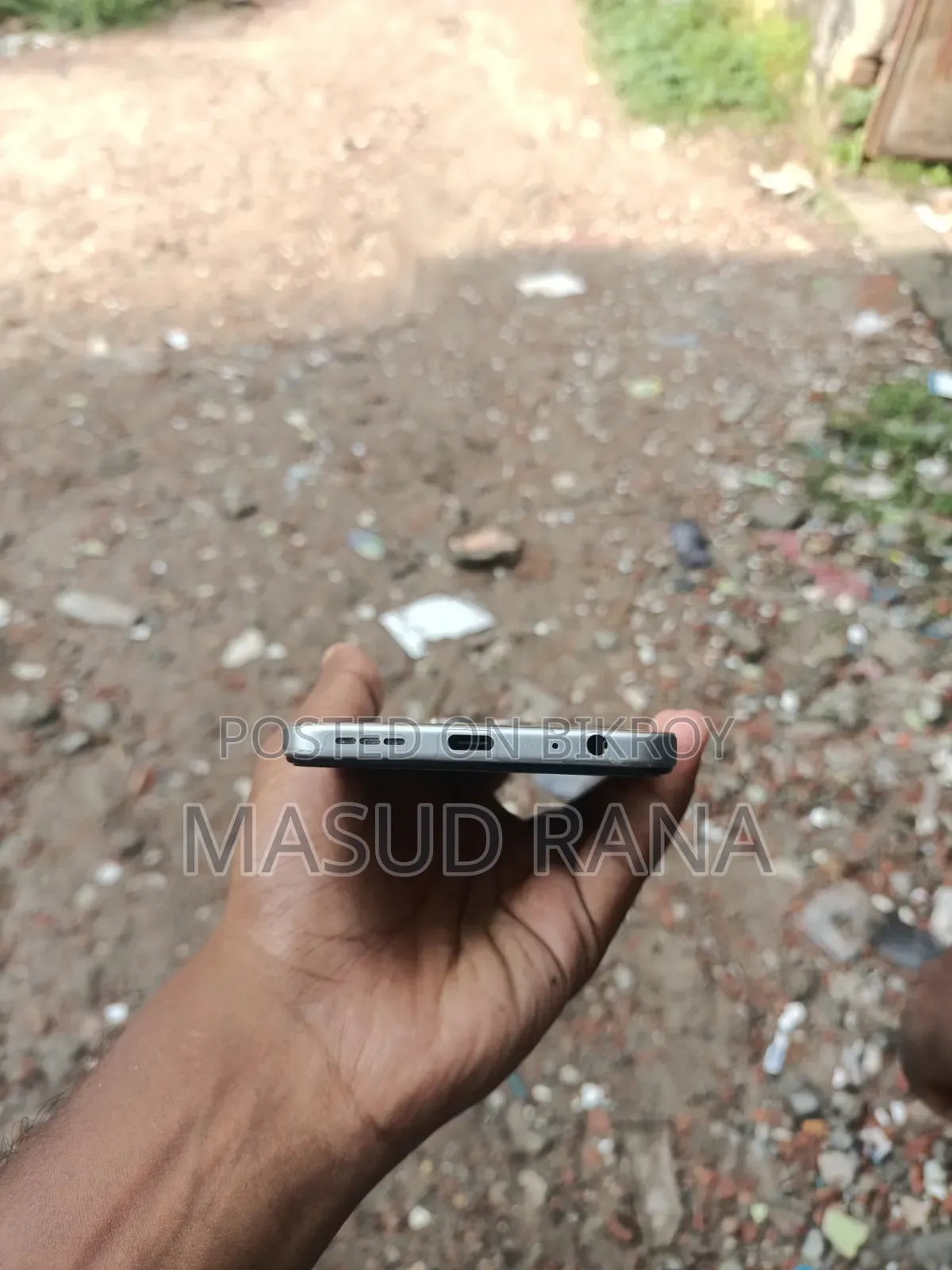 নতুন টেকনো স্পার্ক ৪০ ১২৮ জিবি সাদা
