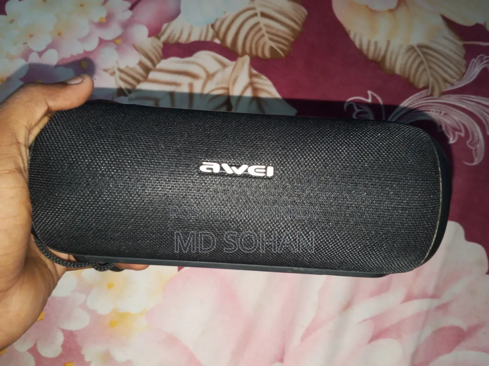 Awei Bluetooth Waterproof Sound Box