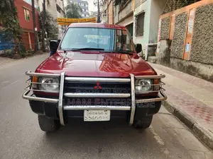 Mitsubishi Pajero 2009 Red
