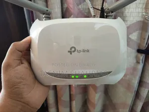 TP-Link Router 300 MBPS