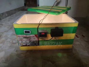 Incubator Machine