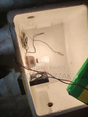 Incubator Machine
