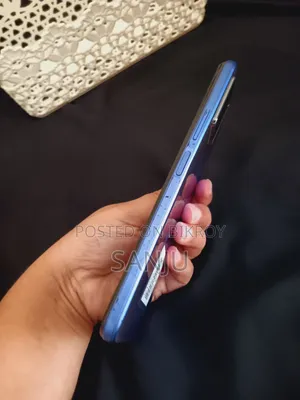 Vivo Y21 64 GB Blue