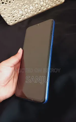 Vivo Y21 64 GB Blue