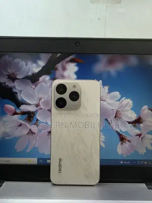 রিয়েলমি ১৫টি ২৫৬ জিবি গোল্ড