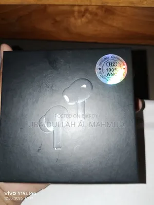 AirPods Pro (2nd Generation) - H2 Chip With Active Noise Cancellation