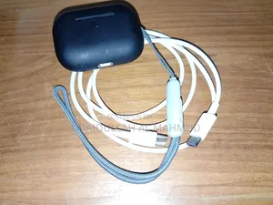 AirPods Pro (2nd Generation) - H2 Chip With Active Noise Cancellation