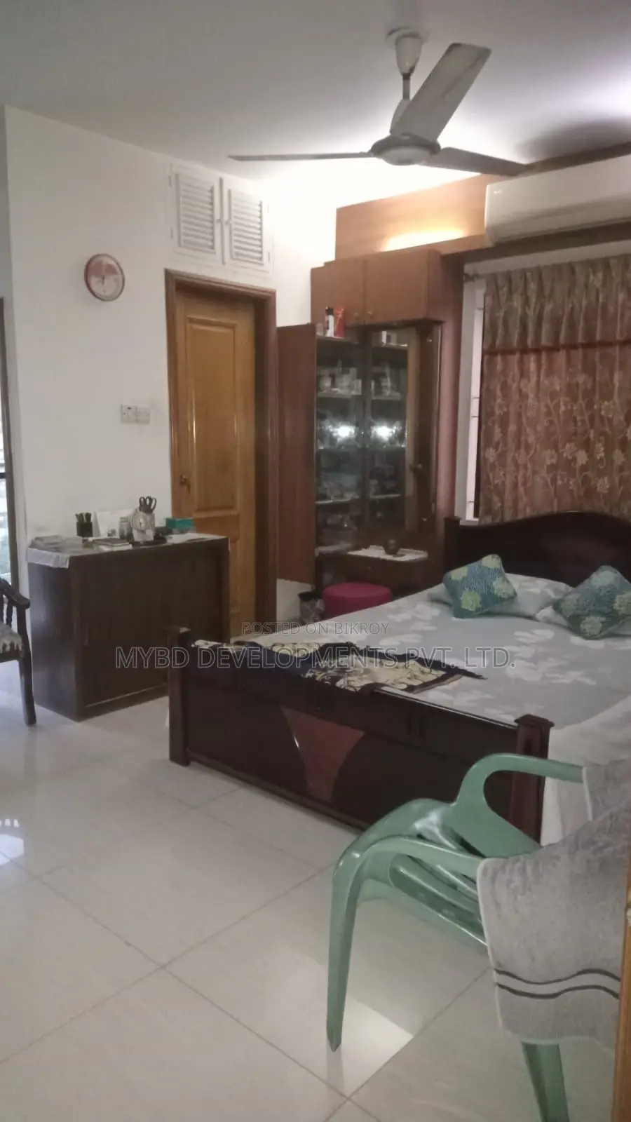 Furnished 5-Bedroom Apartment in Basundhara for sale