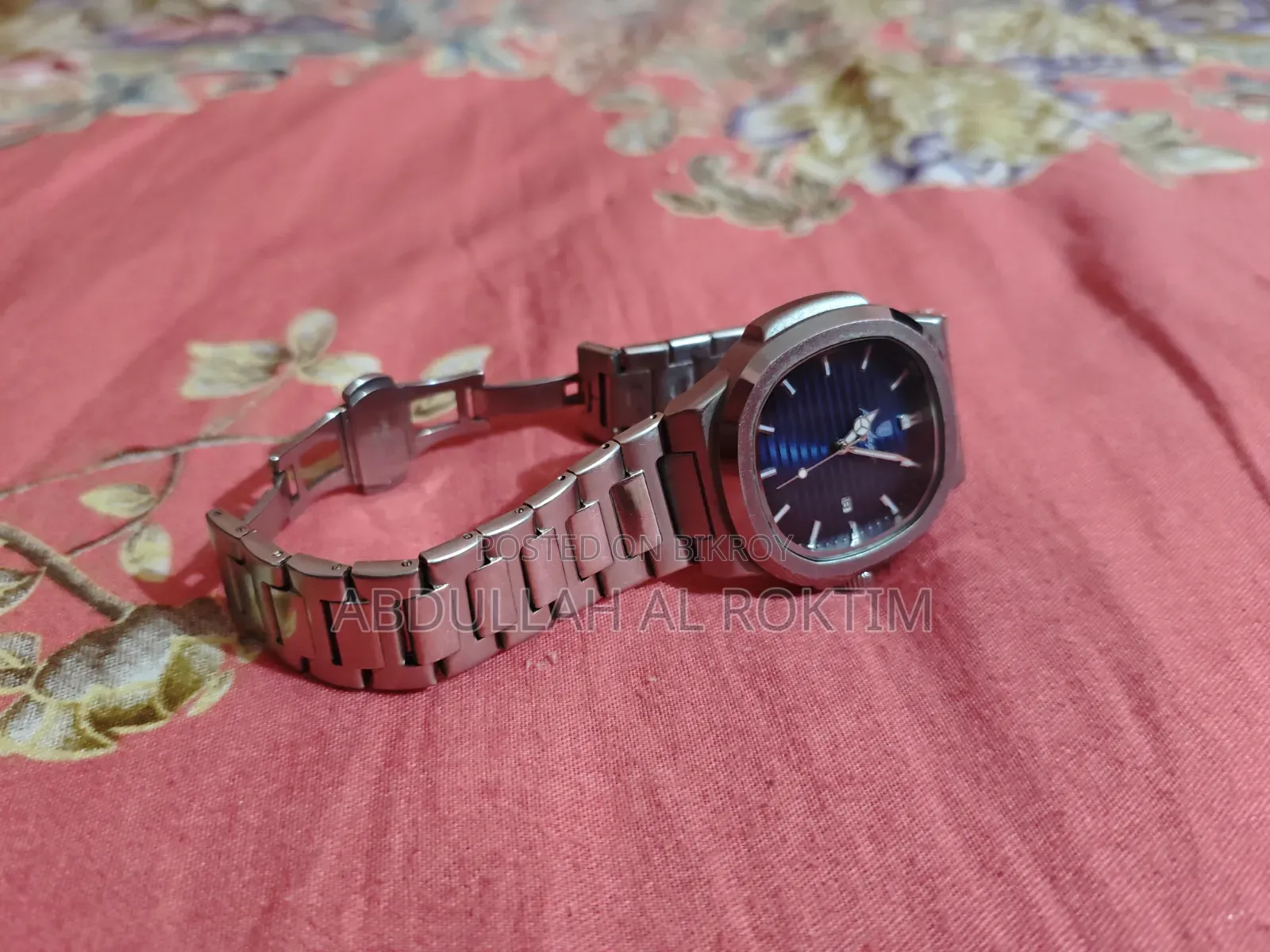 হাত ঘড়ি বিক্রি করব