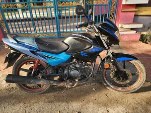 Hero Glamour 2015 Black